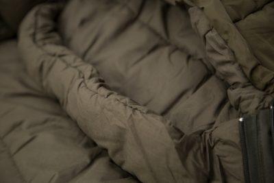 5458_wilderness_olive_12 CARINTHIA Slaapzak Wilderness Detail