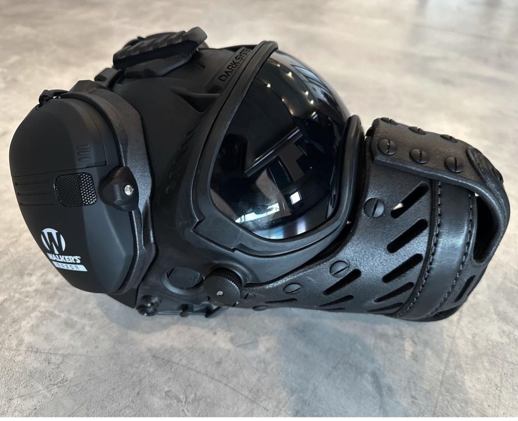 Darkfighter helm met lederen muilkorf DarkFighter Agitation Muzzle - GEN 3