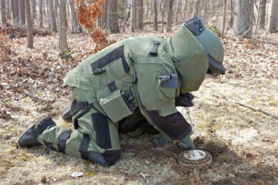 eod-advanced-bomb-suits-bomb-disposal-suits-atomic-defense-specialized-equipment-2_1024x1024 EOD Advanced Bomb Suits - Bomopruimingspak